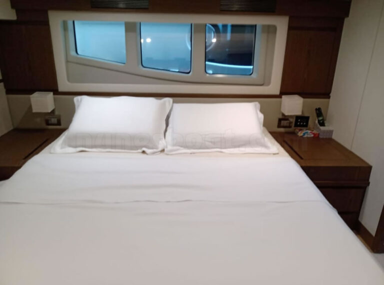 8660intermarine60_23