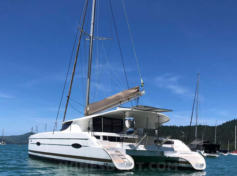 7150catamaralipari41_07