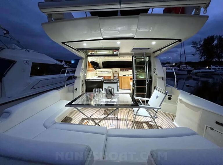 7450ferretti43_07-1