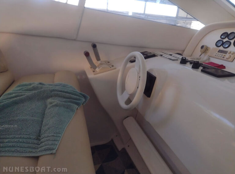 7600intermarine440_10