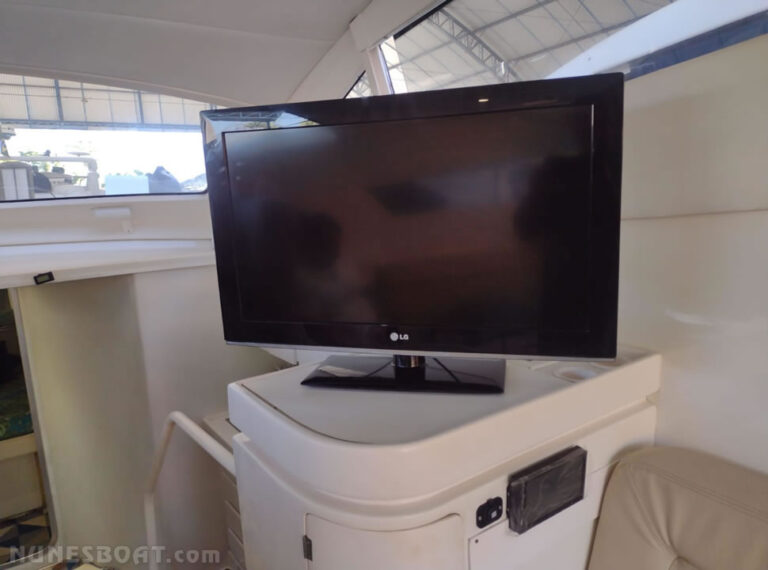 7600intermarine440_12
